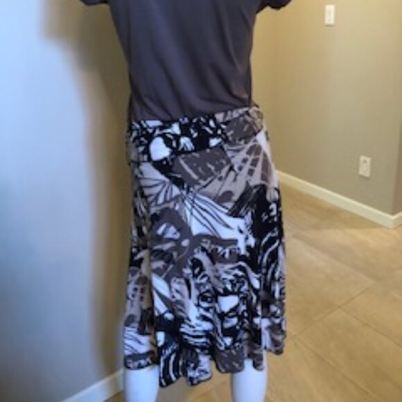 MARZ Impression Viscose Blend A-Line Pattern Skirt w Belt White Tan Black Sz 40 - Picture 3 of 6
